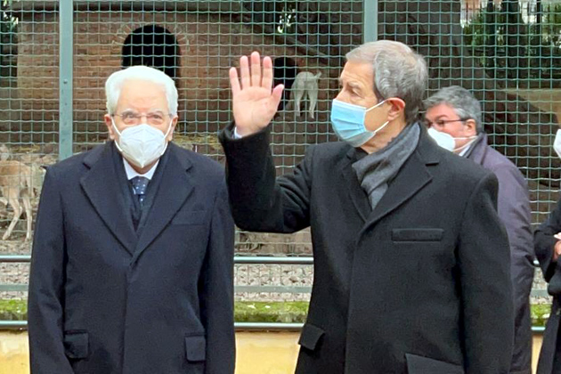 Mattarella arriva ai Giardini, stupore tra i visitatori – Foto e video